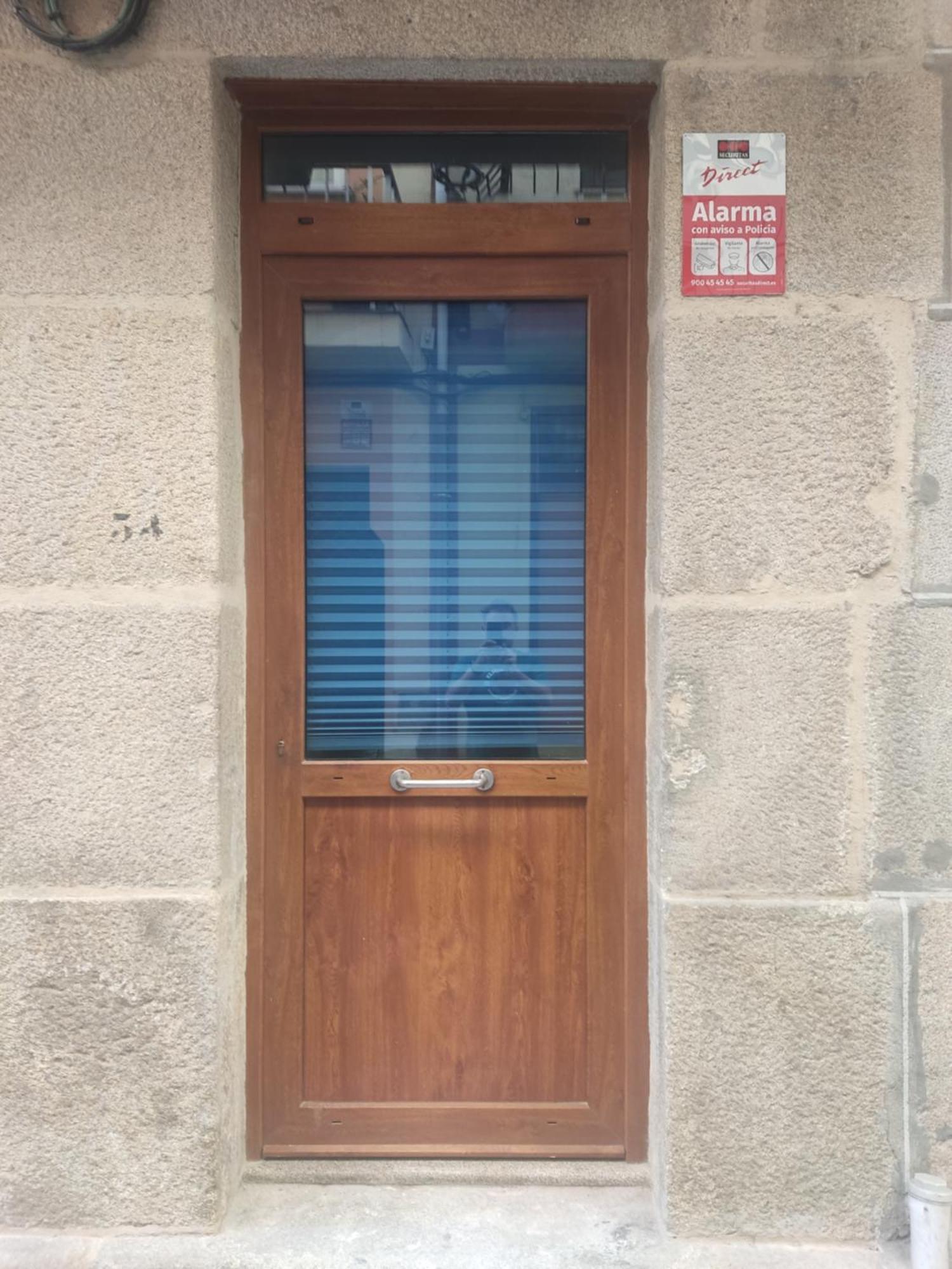 Estudio Bajo La Escalera Редондела Экстерьер фото